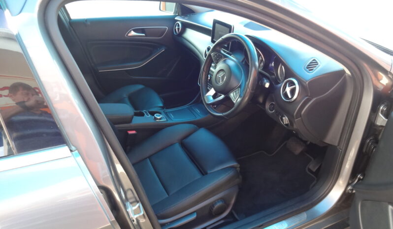 2016 Mercedes Benz GLA full