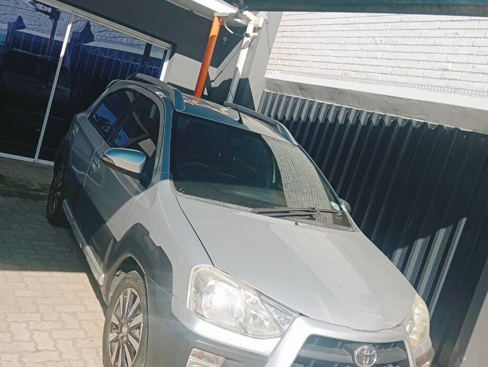 2016 TOYOTA ETIOS CROSS 1.5 Xs